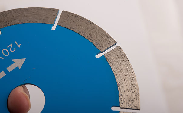 昌利鋸片?；u切割片的切割性能