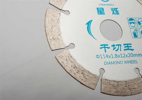 金剛石切割片、砂輪片、磨光片三種金剛石工具有什么區(qū)別呢？